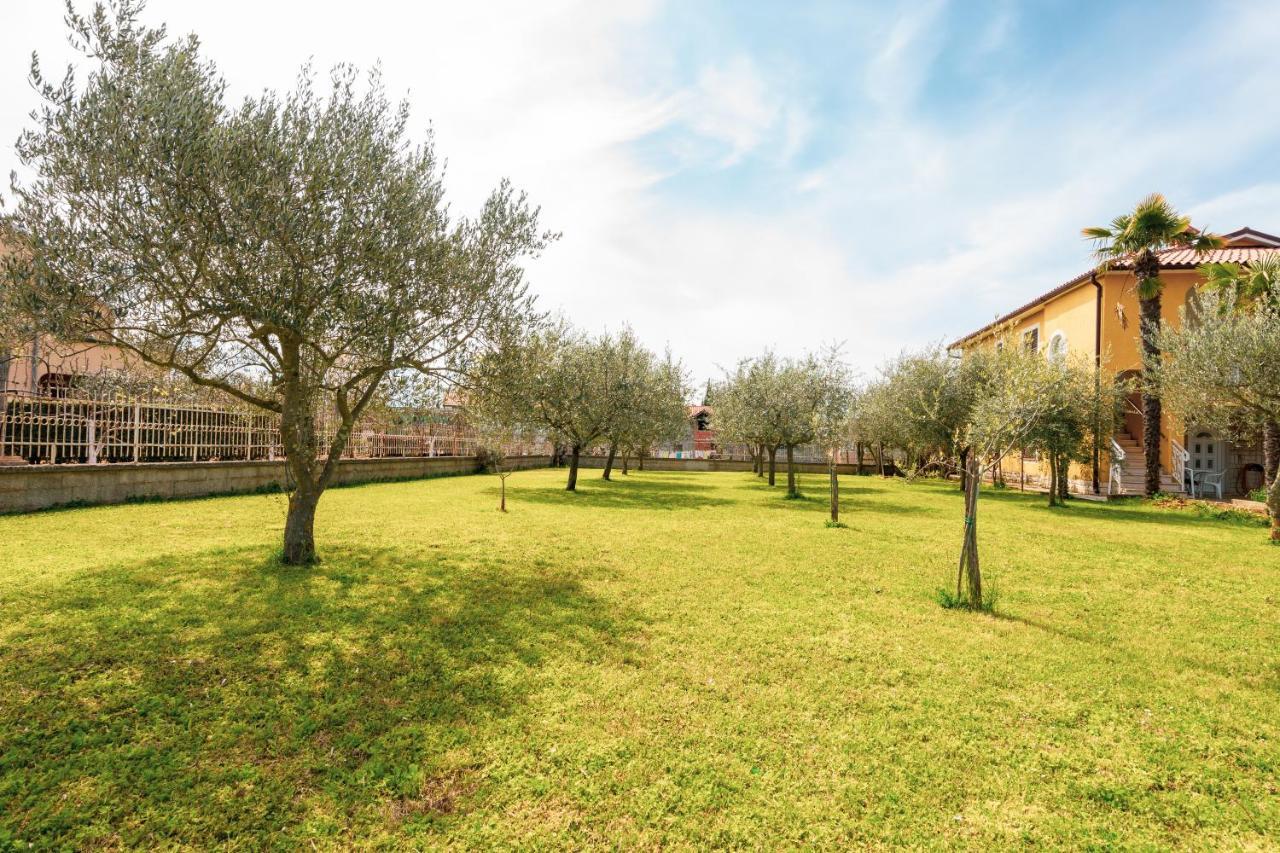 Apartment Villa Olga Poreč Buitenkant foto
