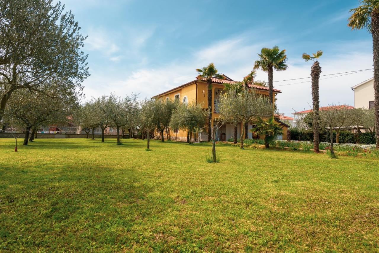 Apartment Villa Olga Poreč Buitenkant foto